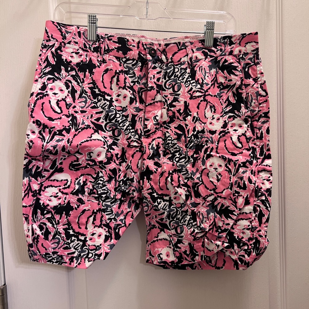 Lilly Pulitzer Men’s Beaumont Hangin With My Boo Panda Pink/Black Shorts Size 32